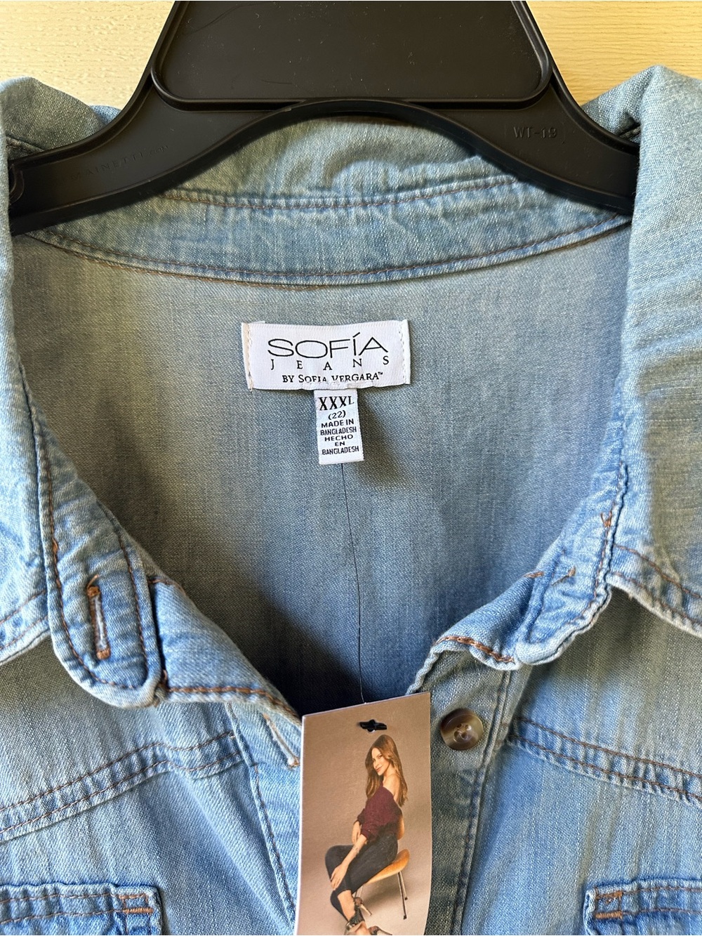 SOFIA by Sofia Vergara Light Blue Denim Shirt with Red Tag - Picture 6 of 6
